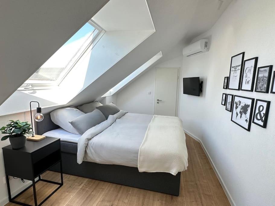 Stylisches Apartment In Zentraler Lage - Mit Klima Karlsruhe Dış mekan fotoğraf